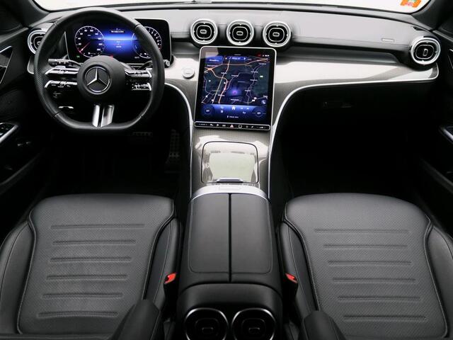 Mercedes-Benz C-KLASSE Estate 300 e Star Edition LIMITED AMG | Night Pakket | Panorama Schuif-Kanteldak | Distronic | Apple CarPlay | Sfeerverlichting | Memory voorstoelen. Inclusief 24 maanden MB Certified garantie voor Europa.