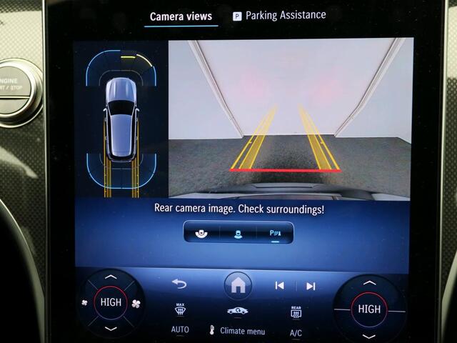 Mercedes-Benz C-KLASSE Estate 300 e Star Edition LIMITED AMG | Night Pakket | Panorama Schuif-Kanteldak | Distronic | Apple CarPlay | Sfeerverlichting | Memory voorstoelen. Inclusief 24 maanden MB Certified garantie voor Europa.