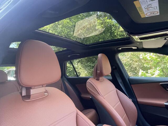 Mercedes-Benz C-KLASSE Estate 180 Luxury Line | Panoramadak | Burmester