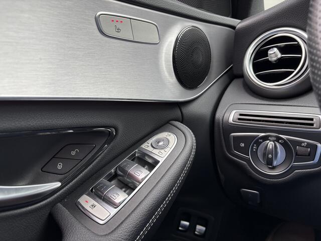 Mercedes-Benz C-KLASSE 300 e AMG - pano - camera - nap! - Apple CarPlay -