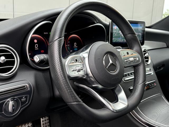 Mercedes-Benz C-KLASSE 300 e AMG - pano - camera - nap! - Apple CarPlay -