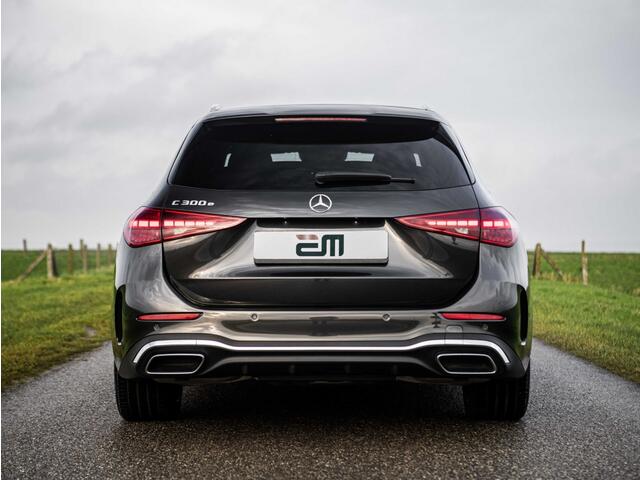 Mercedes-Benz C-KLASSE 300e Estate AMG Line Carbon Sfeerverlichting
