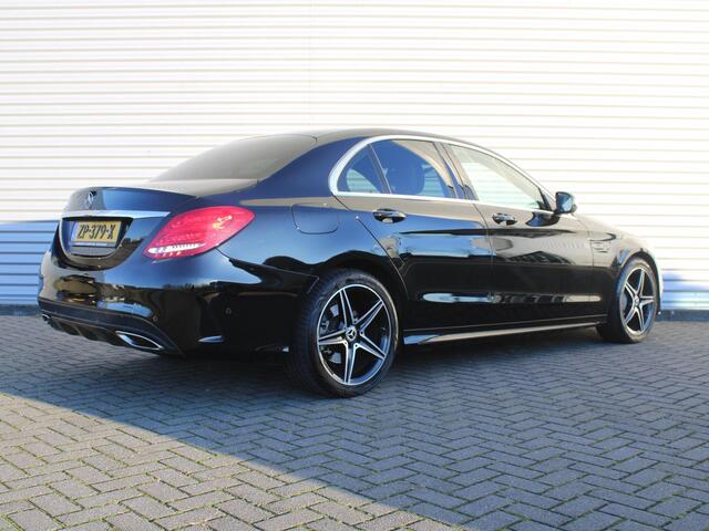 Mercedes-Benz C-KLASSE 180 Sport Edition | Stoelverwarming | AMG-styling | Camera | 18" LM | Elek. stoelverstelling | Dodehoek detectie | LED | Navi | PDC |