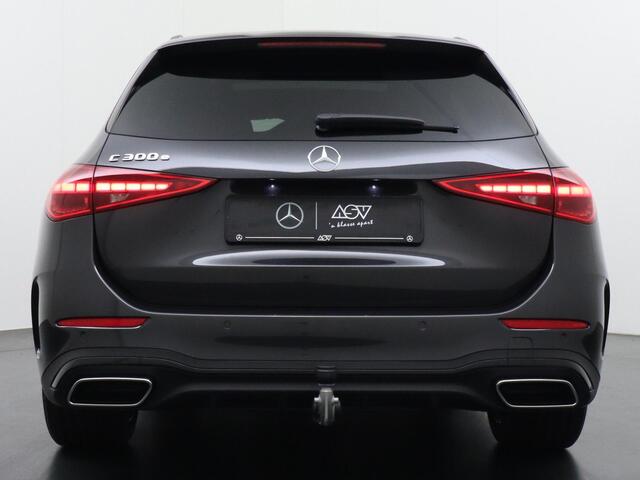 Mercedes-Benz C-KLASSE Estate 300 e Business Solution AMG | Panorama - Schuifdak | Trekhaak Wegklapbaar | Memorystoelen | Digital Light | Burmester Surround Sound | 360° Camera | Head-Up Display | Nightpakket