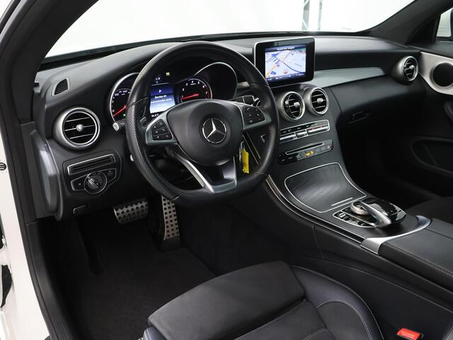 Mercedes-Benz C-KLASSE Coupé 180 Premium Plus | AMG Styling | Panoramadak | Stoelverwarming | LED Koplampen | Sfeerverlichting | Parkeerassistent
