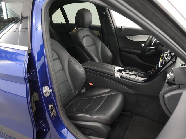 Mercedes-Benz C-KLASSE 180 Business Solution | AMG | Panoramadak | Lederen bekleding | Achteruitrijcamera | High Performance koplampen | Navigatie |