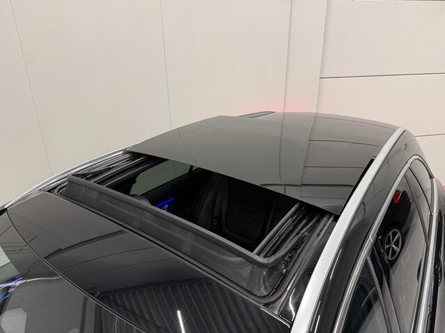 Mercedes-Benz C-KLASSE Estate 300 e AMG Line PANO/TREKHAAK/CAMERA/LEER-ALCANTARA SPORTST/LED/ACC/AMBIENT-PLUS/DODE-HOEK/OBSIDIANSCHWARZ METALLIC/VOLLEDIG MERCEDES DEALER HISTORIE