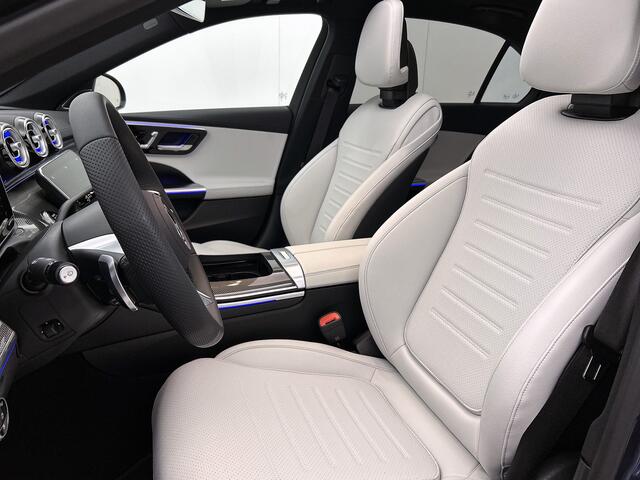 Mercedes-Benz C-KLASSE 300 e Business Solution AMG | Burmester® 3D sound system | Trekhaak | Middenconsole metaalstructuur | Comfortpakket Plus | Nightpakket | Memorypakket | 360°-camera | Panoramaschuifdak |