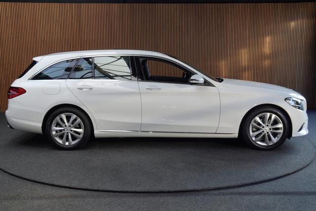Mercedes-Benz C-KLASSE Estate 180 Navi Leder Camera LED PTS Elektr. achterklep Climate Control LM velgen