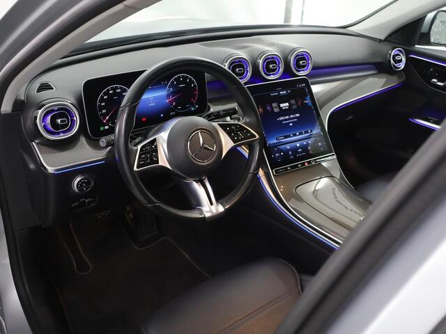 Mercedes-Benz C-KLASSE 180 AMG Line | Panoramadak | Trekhaak | 360 graden camera |