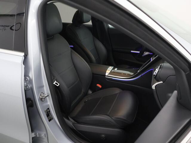 Mercedes-Benz C-KLASSE 180 AMG Line | Panoramadak | Trekhaak | 360 graden camera |