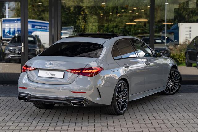 Mercedes-Benz C-KLASSE 300e Business Solution AMG | Night | Panoramaschuifdak | 360°-camera | DIGITAL LIGHT | Sfeerverlichting | 19" multispaaks AMG velgen |
