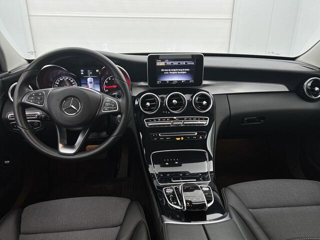 Mercedes-Benz C-KLASSE 180 Business Solution DCT 9 / Afn.trekhaak / Navigatie / Parkeersensoren
