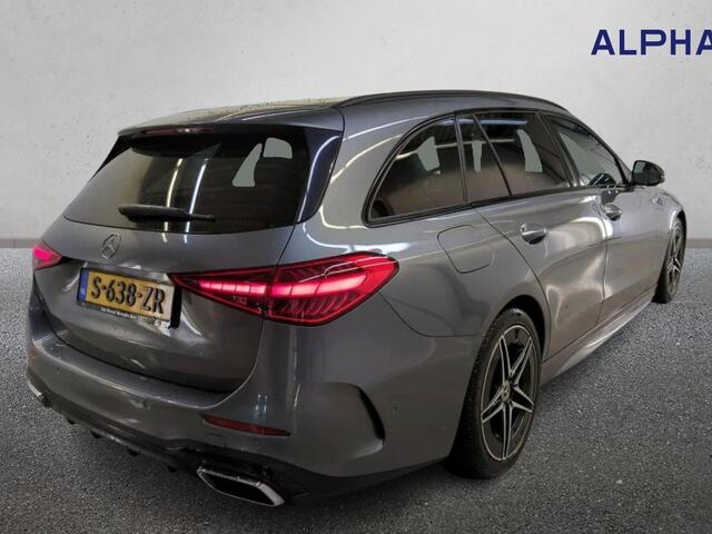 Mercedes-Benz C-KLASSE Estate 180 AMG Line Full Options NL Auto (¤ 69.167 New!) Panoramadak Burmester Audio Achterasbesturing Digital LED Koplamp Ambiente Premium Plus Pack Leder HUD Display Night Pack