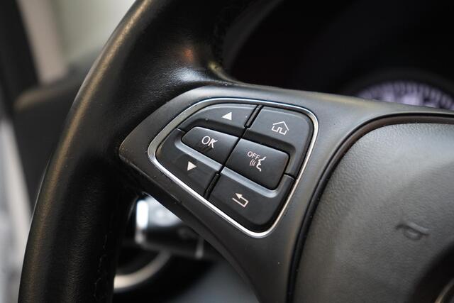 Mercedes-Benz C-KLASSE 250 Premium Plus | Panoramadak | Navigatie | Stoelverwarming | Parkeersensoren