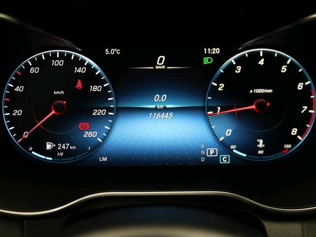 Mercedes-Benz C-KLASSE 180 AMG Nightpakket | Stoelverwarming | LED | Car Play | DAB | Digital Dashboard | Parkeerpakket met Camera | Inclusief 24 maanden Mercedes-Benz Certified garantie voor Europa.