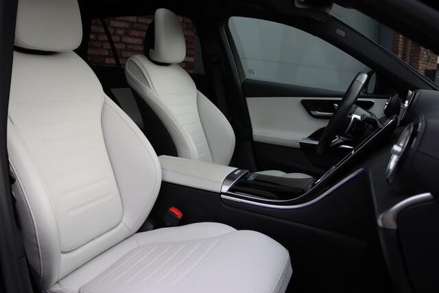 Mercedes-Benz C-KLASSE Estate 300 e AMG Line | Distronic+ | Panoramadak | Memory | Stoelverwarming/-ventilatie | Verwarmd Stuurwiel | HUD | Leder | Digital Light | Surround Camera |