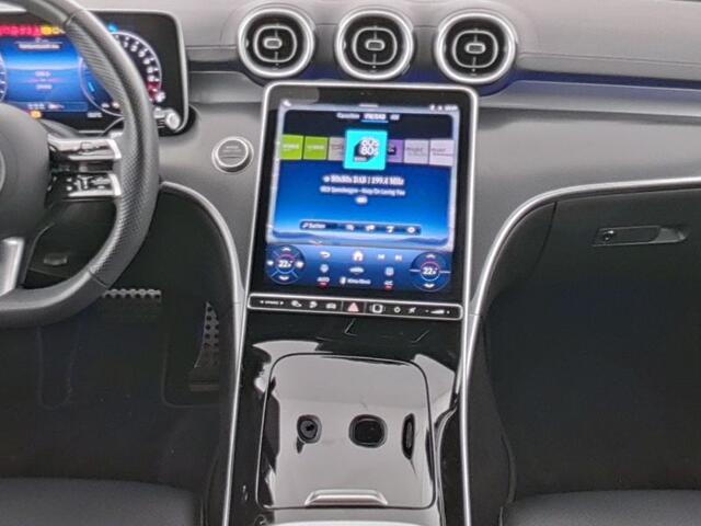 Mercedes-Benz C-KLASSE Estate 300 e AMG Plug-In Hybride AMG Line | Night Pakket | Trekhaak | PAnorama Schuif-Kanteldak | Advanced Soundsystem | Dodehoek Assist. Inclusief 24 maanden MB Certified garantie voor Europa.