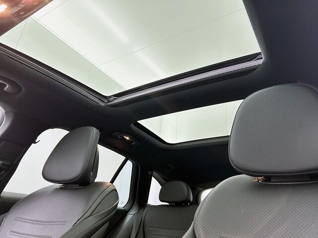 Mercedes-Benz C-KLASSE Estate 300 e AMG Line | Trekhaak | AMG Styling | Panorama Schuif-Kanteldak | Night Pakket | Inclusief 24 maanden MB Certified garantie voor Europa.