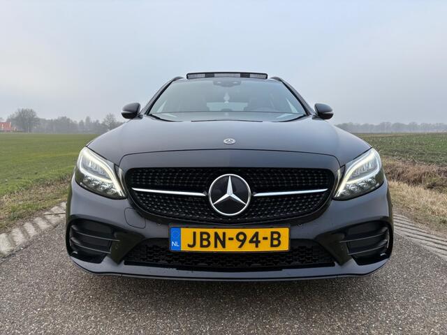 Mercedes-Benz C-KLASSE 300 E AMG NIGHT PAKKET / PANO / ZEER NETTE