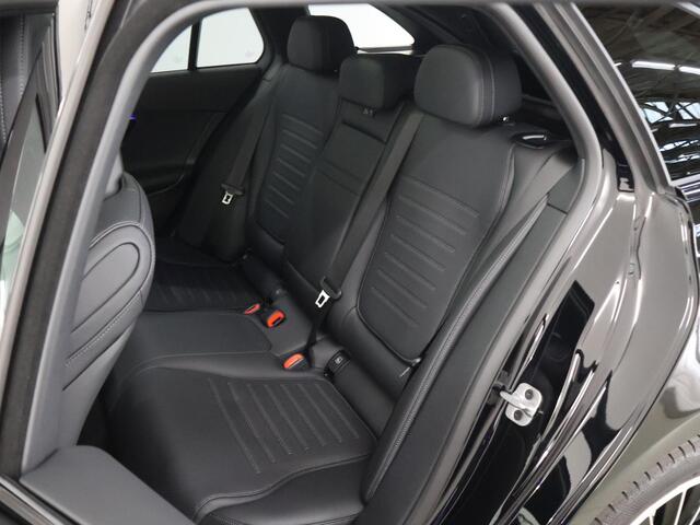 Mercedes-Benz C-KLASSE 300e Business Solution AMG | Panoramaschuifdak | Night | Burmester | Rijassistentiepakket Plus | Matrix Led