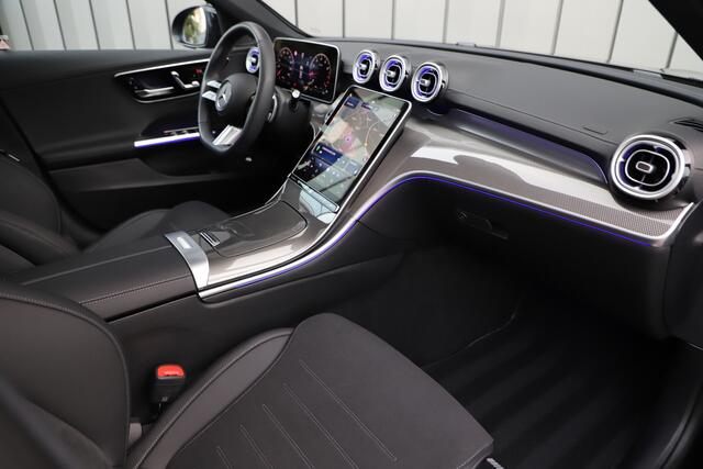 Mercedes-Benz C-KLASSE 180 AMG | 170PK | Panoramadak | Sfeerverlichting | Memory | Distronic | Clima | Carbon | Led | NL-Auto | 2025.