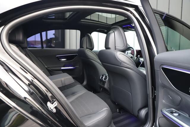 Mercedes-Benz C-KLASSE 180 AMG | 170PK | Panoramadak | Sfeerverlichting | Memory | Distronic | Clima | Carbon | Led | NL-Auto | 2025.