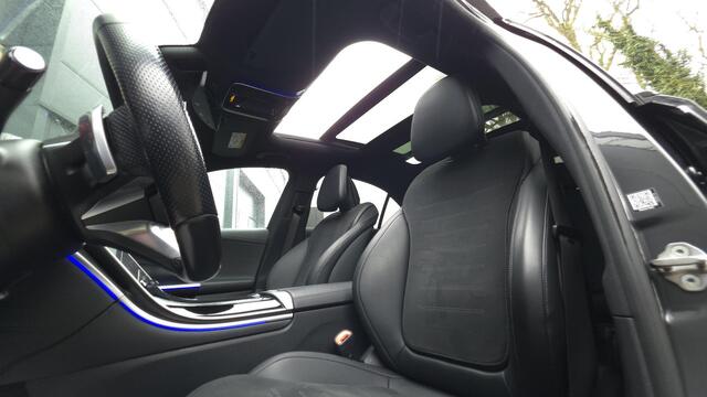 Mercedes-Benz C-KLASSE 220 d AMG Line | Panorama | Sfeer | Carplay | Camera