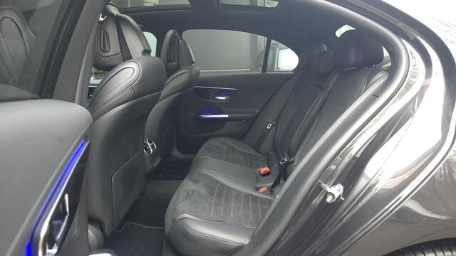 Mercedes-Benz C-KLASSE 220 d AMG Line | Panorama | Sfeer | Carplay | Camera