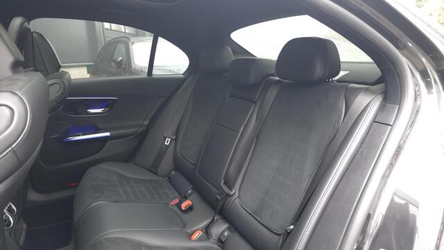 Mercedes-Benz C-KLASSE 220 d AMG Line | Panorama | Sfeer | Carplay | Camera