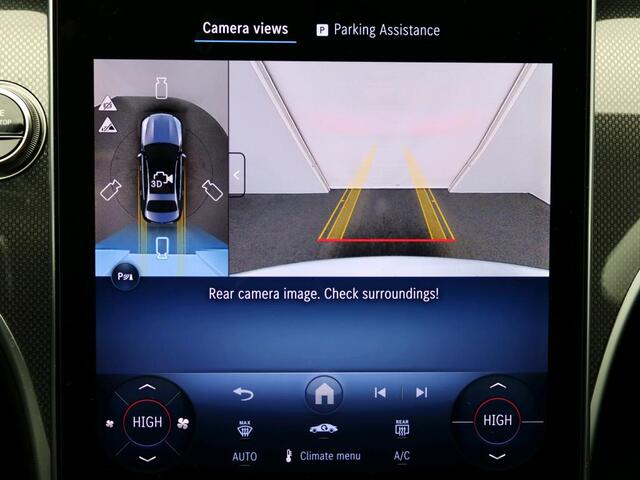 Mercedes-Benz C-KLASSE 300 e Business Solution AMG AMG Line | Panorama Schuif-Kanteldak | Distronic | Lederen bekleding | Alarm | Parkeerpakket met 360°-camera | 20 Inch AMG Velgen. Inclusief 24 maanden Mercedes-Benz Certified garantie voor Europa.