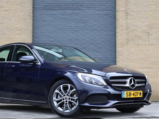 Mercedes-Benz C-KLASSE 180 Premium Plus Automaat | Org. NL | Navi | Camera | Stoelverwarming |