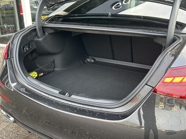 Mercedes-Benz C-KLASSE 180 AMG Line | Memory | Panoramadak | LED verlichting