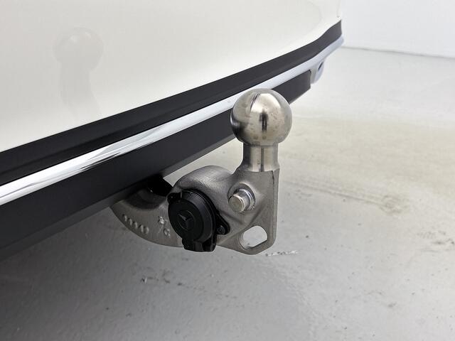 Mercedes-Benz C-KLASSE 300 e Business Solution | Trekhaak | Donkergetint glas achter | Achteruitrijcamera | Smartphone-integratie | GUARD 360 ° Vehicle protection Plus | Stoelverwarming voor | Zitcomfortpakket |