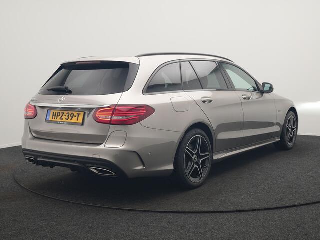 Mercedes-Benz C-KLASSE Estate 300 e Business Solution AMG Plug In Hybrid 320pk PHEV | Trekhaak af Fabriek | Adaptive Cruise | Alcantara Sportstoelen Verwarmd | Apple Carplay | Camera | BLIS | 18"L.M |