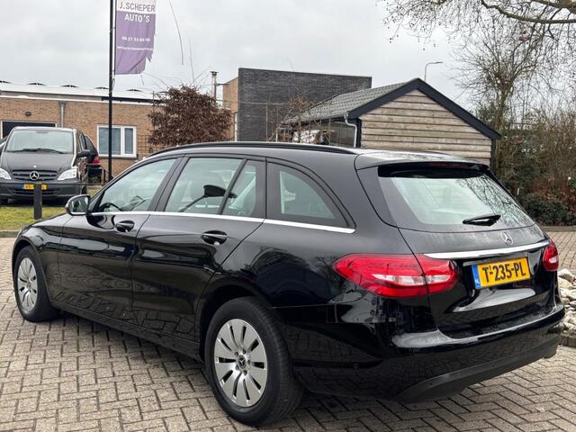 Mercedes-Benz C-KLASSE Estate C220 Diesel 2018 Zwart Handgeschakeld 127.000 KM