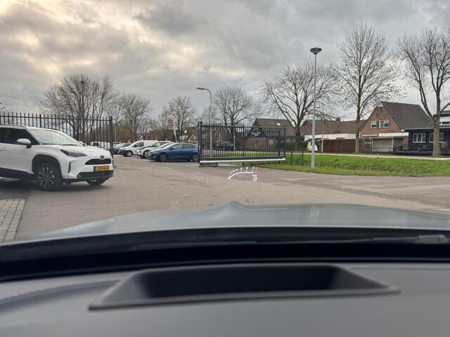 Mercedes-Benz C-KLASSE C63 S AMG Premium plus Facelift Sportuitlaat Keramisch Kuipstoelen Carbon Parfum Ram vol!