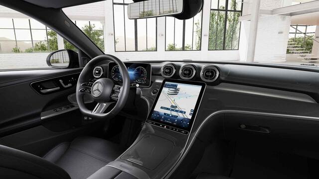 Mercedes-Benz C-KLASSE 300 e AMG Line | Night | Panoramadak | Digital Light | Memory | Headup | Burmester | 360 graden camera | Rijassistentiepakket Plus |