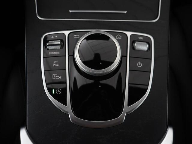 Mercedes-Benz C-KLASSE 160 AMG Limited | Stoelverwarming | Leder/Alcantara | Trekhaak | Full LED | Park Assist | Camera | Navigatie | Climate control | Bluetooth | Cruise control