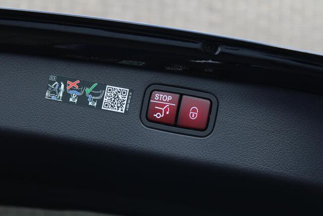 Mercedes-Benz C-KLASSE Estate 300 e AMG Line Burmester audio, Schuif/Kanteldak, Elektr. Achterklep, Keyless Entry/Start, Navigatie, Dodehoek detectie, Luxe lederen bekleding