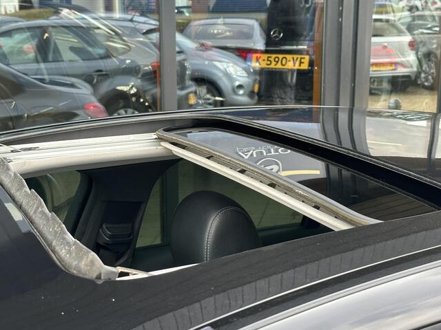 Mercedes-Benz C-KLASSE 180 Business Solution AMG | BOMVOL | Elektrisch Glazen Panorama-dak | Dodehoekdetectie | Trekhaak | Stoelverwarming | Navigatie | Achteruitrijcamera | 2 Sleutels | Sportonderstel |