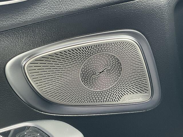 Mercedes-Benz C-KLASSE Estate 180 AMG Line Pano Burmester Memory HUD Trekhaak Leer Verw+Ventilatie BOMVOL!