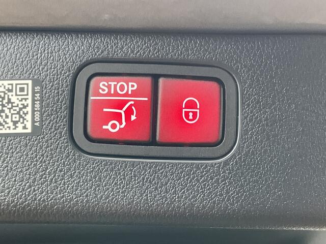 Mercedes-Benz C-KLASSE Estate 180 AMG Line Pano Burmester Memory HUD Trekhaak Leer Verw+Ventilatie BOMVOL!