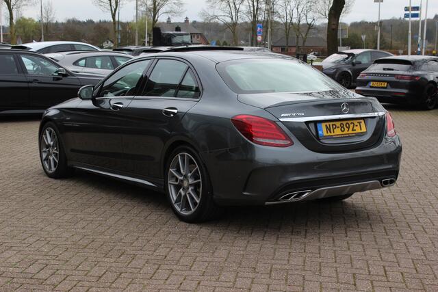 Mercedes-Benz C-KLASSE 450 AMG 4MATIC / Schuifdak / Camera / Head-up / Designo Leder / Sfeerverlichting / 19'' / Burmester / Memory seats / Keyless / Dodehoek / DAB / Stoelverwarming / Cruise Control / Alarm Klasse 3 / COMAND