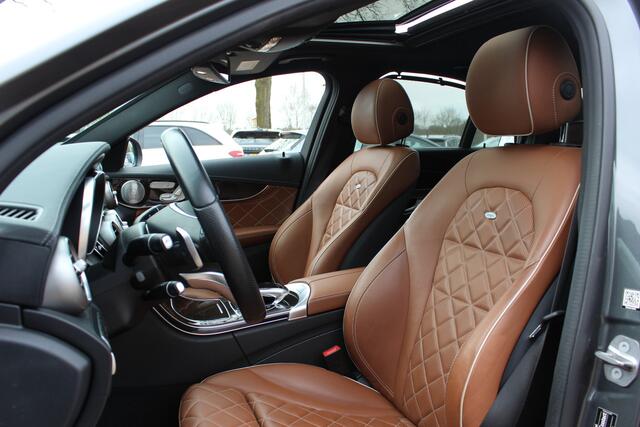 Mercedes-Benz C-KLASSE 450 AMG 4MATIC / Schuifdak / Camera / Head-up / Designo Leder / Sfeerverlichting / 19'' / Burmester / Memory seats / Keyless / Dodehoek / DAB / Stoelverwarming / Cruise Control / Alarm Klasse 3 / COMAND