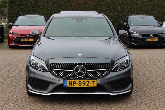 Mercedes-Benz C-KLASSE 450 AMG 4MATIC / Schuifdak / Camera / Head-up / Designo Leder / Sfeerverlichting / 19'' / Burmester / Memory seats / Keyless / Dodehoek / DAB / Stoelverwarming / Cruise Control / Alarm Klasse 3 / COMAND