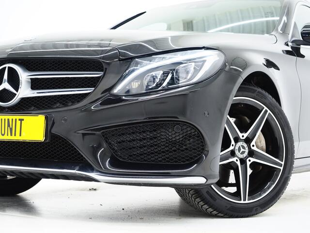Mercedes-Benz C-KLASSE Estate 180 AMG | Leder | Stoelverwarming | Sfeerlicht | Cruise | Zwarte Hemel | PDC | Climate