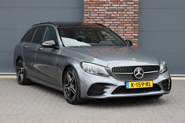Mercedes-Benz C-KLASSE Estate 300 e Business Solution AMG | Luchtvering | Panoramadak | Burmester | Memory | Camera | Spoorpakket | Dodehoekassistent | Multibeam LED | Sfeerverlichting |