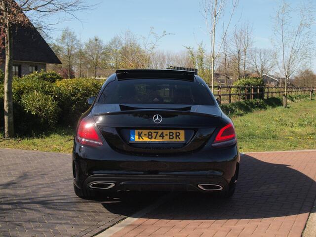 Mercedes-Benz C-KLASSE 200 Premium Plus Pack | AMG Line | Panoramadak | Camera | Burmester | Sfeerverlichting |