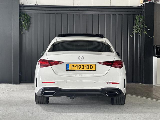 Mercedes-Benz C-KLASSE 300 e AMG Line | AMG-styling | Panorama-dak | Sfeerverlichting | 360 Camera | Carplay | Cruise Control Adaptief |